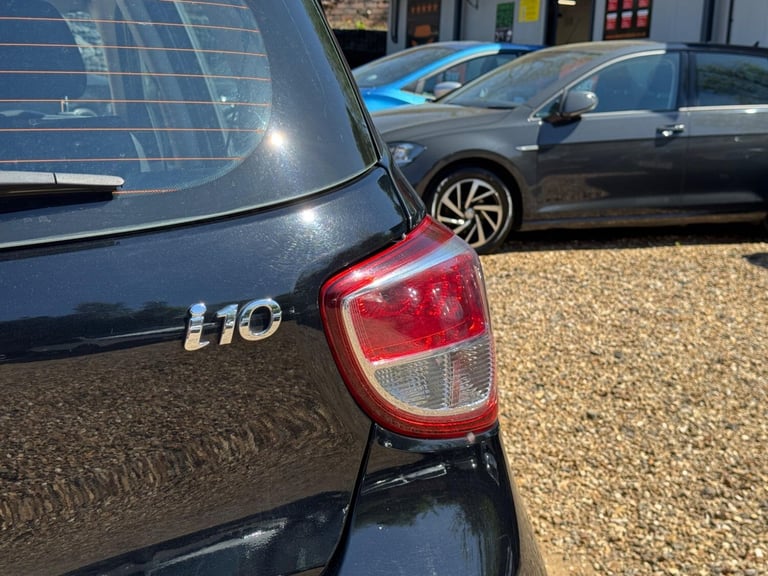 2017 Hyundai i10 1.0 SE Euro 6 5dr HATCHBACK Petrol Manual