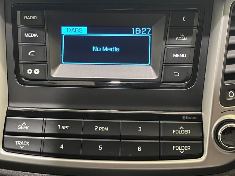 2016 Hyundai TUCSON 1.7 CRDi Blue Drive S 5dr 2WD ESTATE DIESEL Manual
