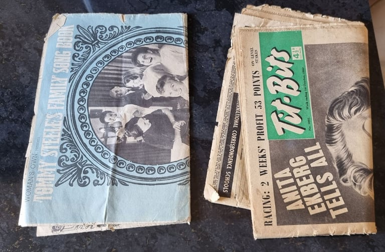 Tit-Bits Weekly Paper No #3891 1st October 1960 & free Song Book Tomy Steel