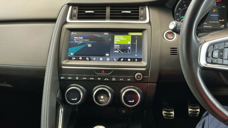 JAGUAR E-PACE 2.0 D150 R-Dynamic S 2018