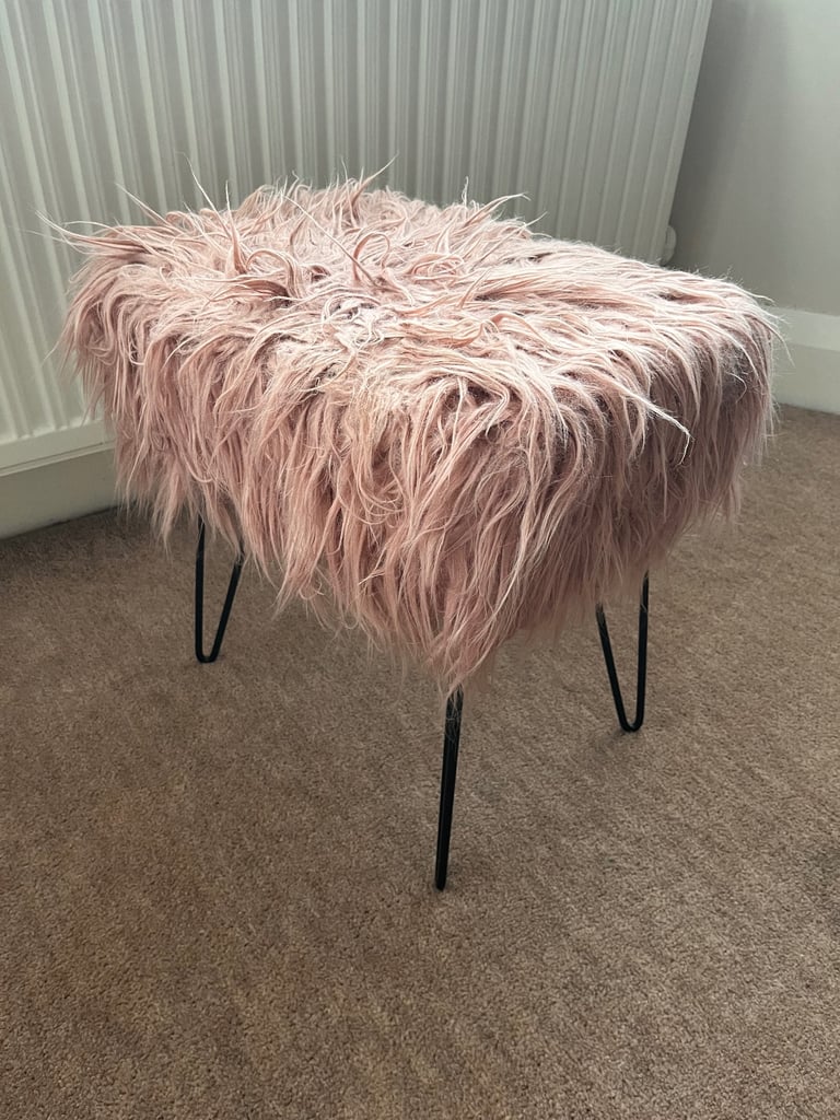 Small coffee table/stool/foot rest