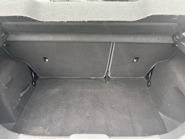 Ford, FIESTA, Hatchback, 2014, Manual, 1241 (cc), 3 doors