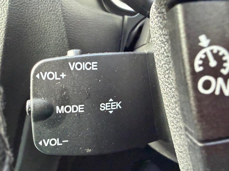 2010 Ford Focus 1.6 Titanium 5dr Auto HATCHBACK PETROL Automatic