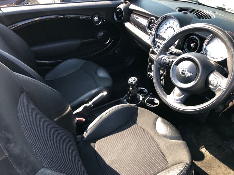 2011 MINI Convertible 1.6 Cooper [122] 2dr CONVERTIBLE Petrol Manual