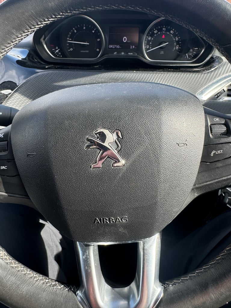 Peugeot, 2008, Hatchback, 2014, Manual, 1560 (cc), 5 doors