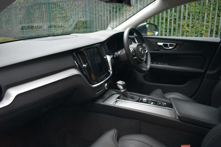 2018 Volvo V60 2.0 V60 Inscription Pro D4 Auto 5dr Estate Diesel Automatic