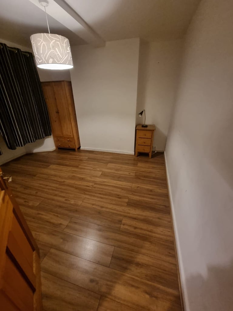 Room for rent in New Rossington