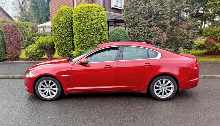Jaguar Xf Premium Luxury 3.0 V6 * 8 Speed Auto * Fsh... BMW Audi a6 lexus mercedes vw