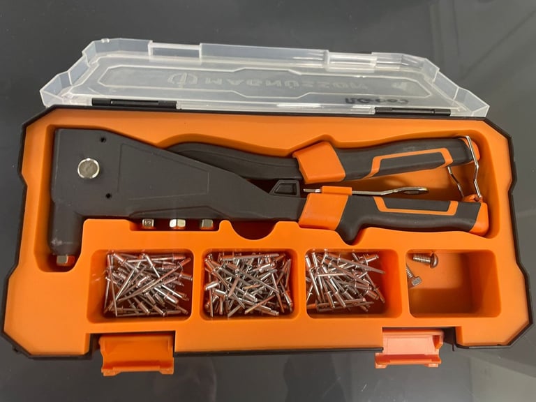 Magnusson Rivet Gun Set with Case & Rivets – Heavy Duty Hand Riveter Tool Kit for Metal & Repairs