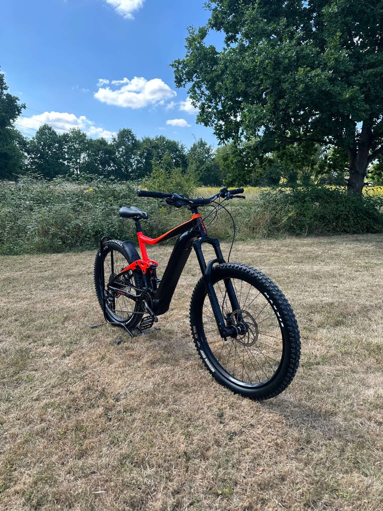 image for 2025 GIANT CYCLES TRANCE E+ XL Pro Frame with Speedbox E-Bike Electric Manual