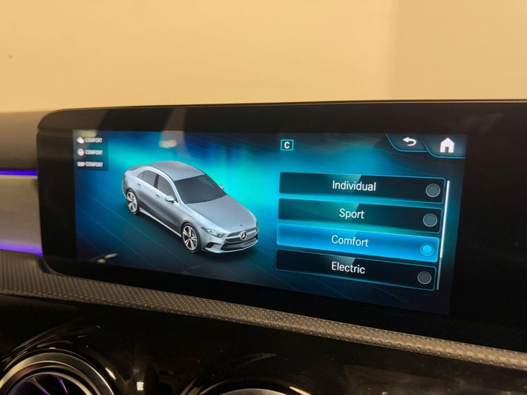  Mercedes-Benz A-Class 1.3 A250e 15.6kWh AMG Line (Premium 2) 8G-DCT Euro 6 (s/s) 4dr Petrol/Elec...