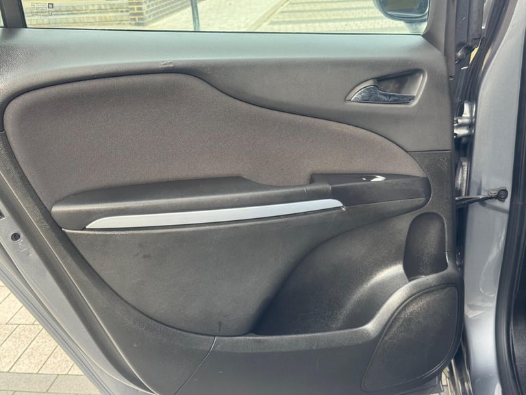  Vauxhall Zafira Tourer 1.4i Turbo Design Euro 6 5dr Petrol Manual
