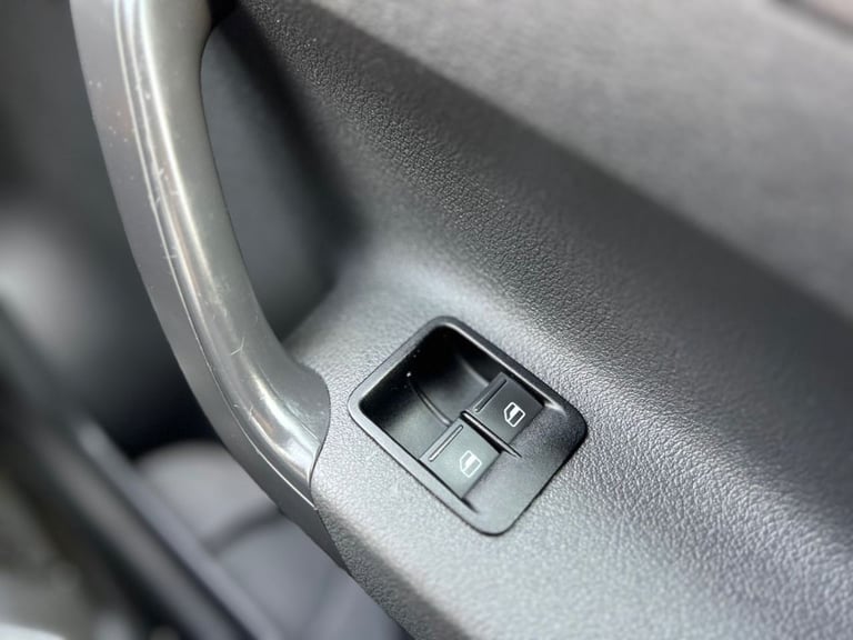 2014 Volkswagen Caddy 1.6 TDI BlueMotion Tech C20 Highline Panel Van 4dr Diesel DSG L1 H1 (142 g/...