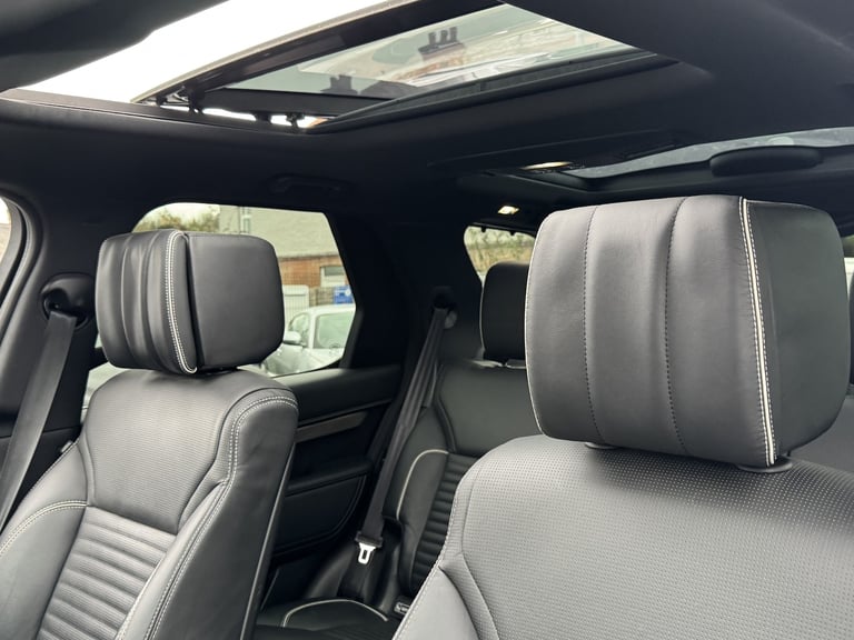 2020 Land Rover Discovery 2.0 SD4 HSE Luxury SUV 5dr Diesel Auto 4WD Euro 6 (s/s) (240 ps) ESTATE...
