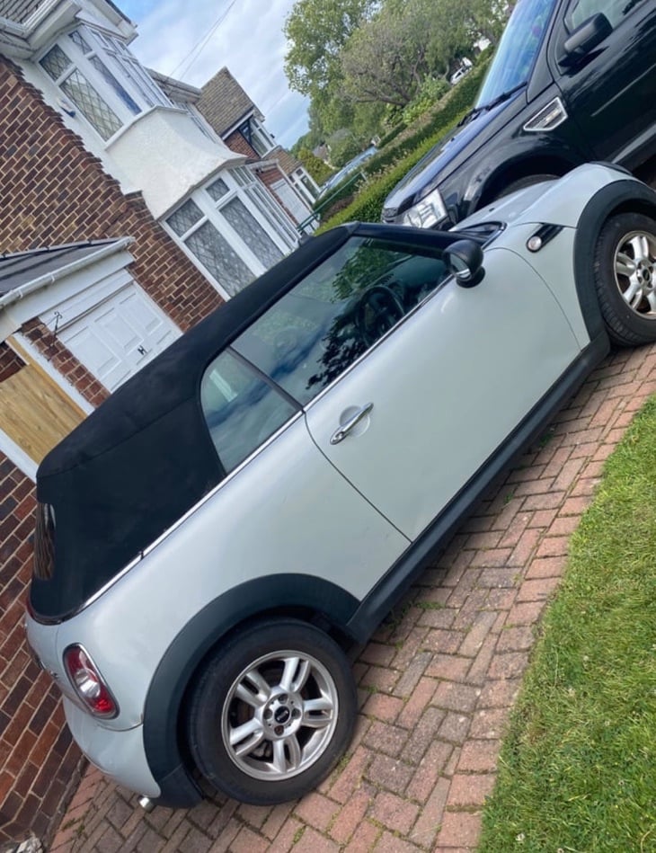 Mini-One CONVERTIBLE, 2013, Manual, 1598 (cc), 3 doors