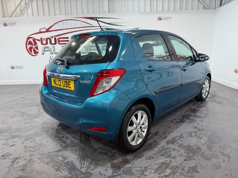 2012 Toyota Yaris 1.33 VVT-i TR 5dr Multidrive S HATCHBACK PETROL Automatic