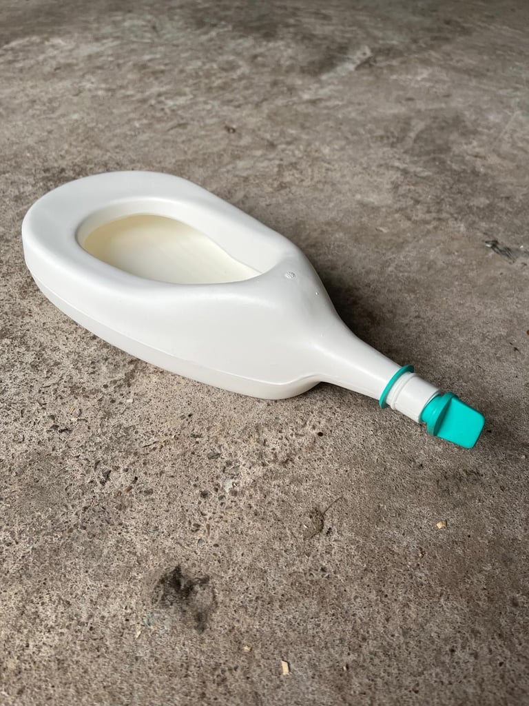 34 x Slipper urinals