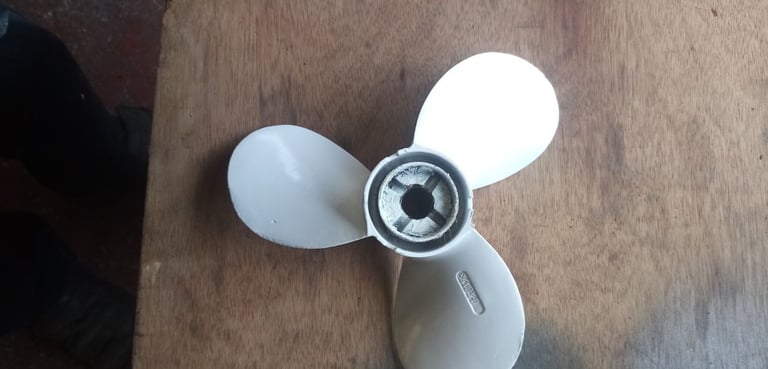 Yamaha 15hp propeller 