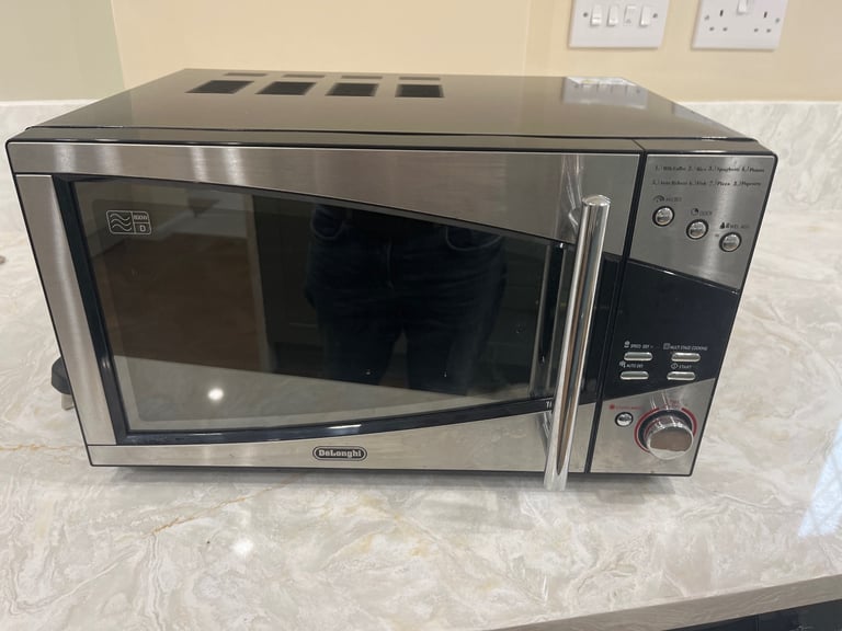 image for Microwave oven. 800w