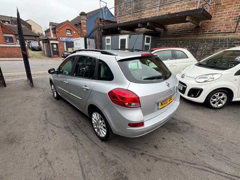 2010 Renault Clio 1.5 dCi 86 Dynamique TomTom 5dr ESTATE Diesel Manual