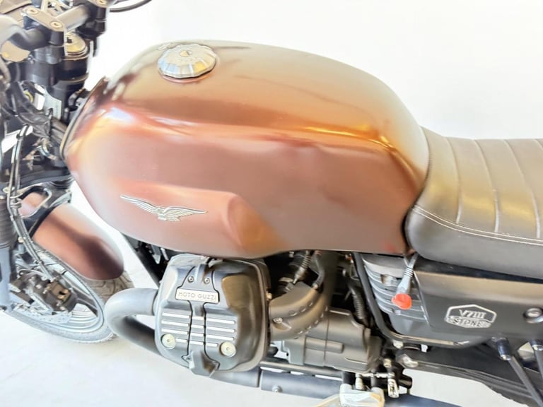 2020 Moto Guzzi V7 744 III Stone Night Pack Euro 4
