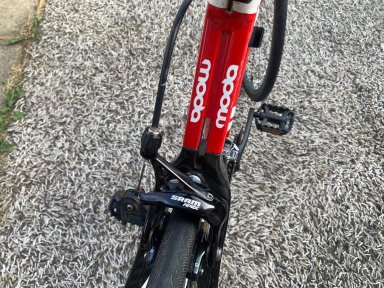 MODA TEMPO HALF CARBON 20 SPEED ROAD BIKE,56cm FRAME,105 SHIFTERS/TIAGRA GEARS/SRAM APEX 