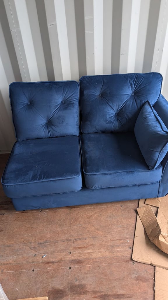 2 x sofa parts 