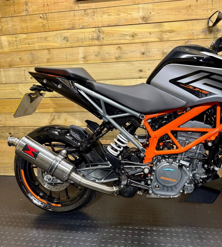 KTM 125 Duke / 2021 model / only 7.5k miles 