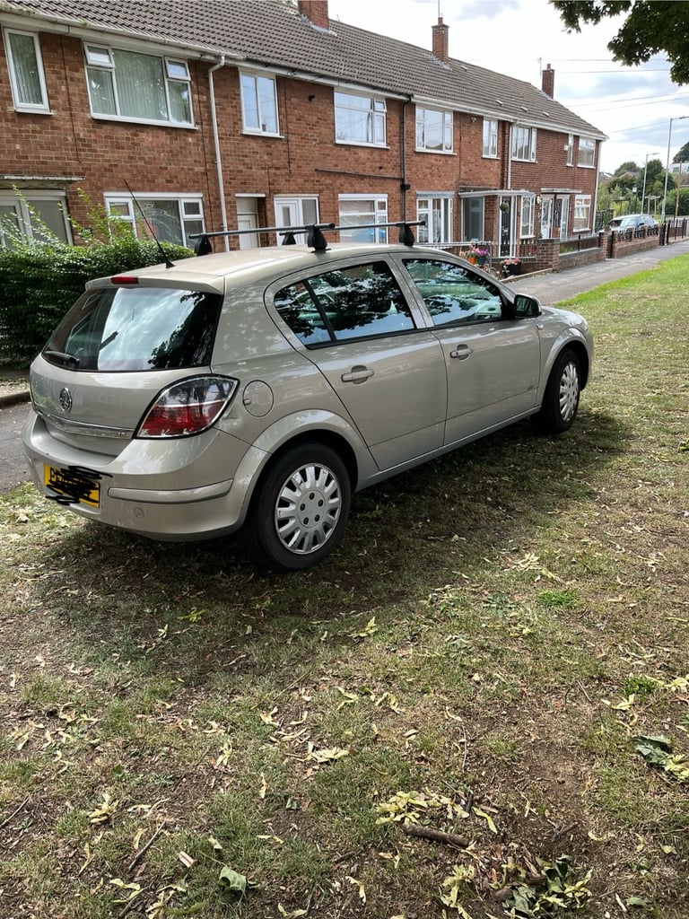 Vauxhall, ASTRA, Hatchback, 2010, Manual, 1598 (cc), 5 doors