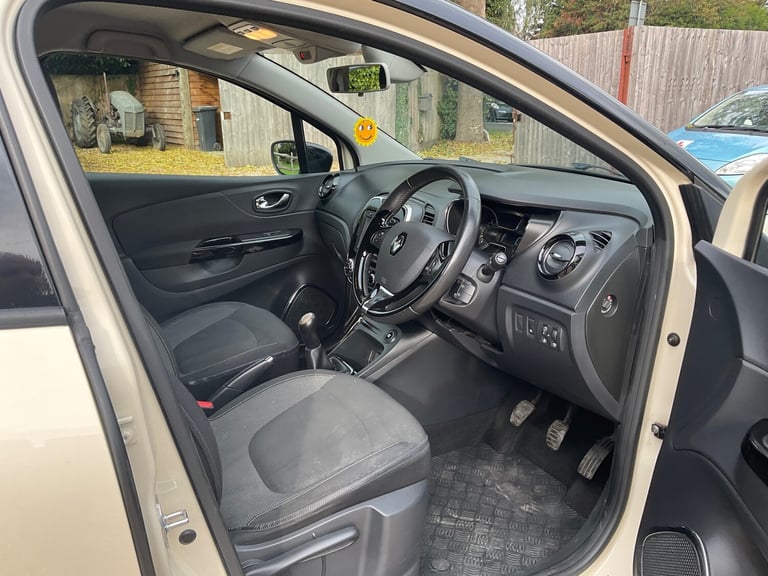 2015 Renault Captur 0.9 TCE 90 Dynamique Nav 5dr HATCHBACK Petrol Manual