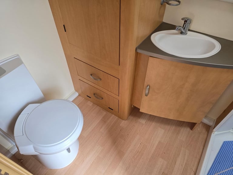 2011 Bailey Olympus 462 4 Berth Lightweight Caravan Motor Mover