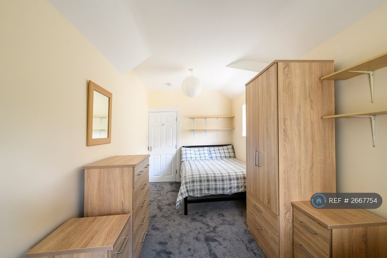 4 bedroom house in Colgate Crescent, Manchester, M14 (4 bed) (#2667754)