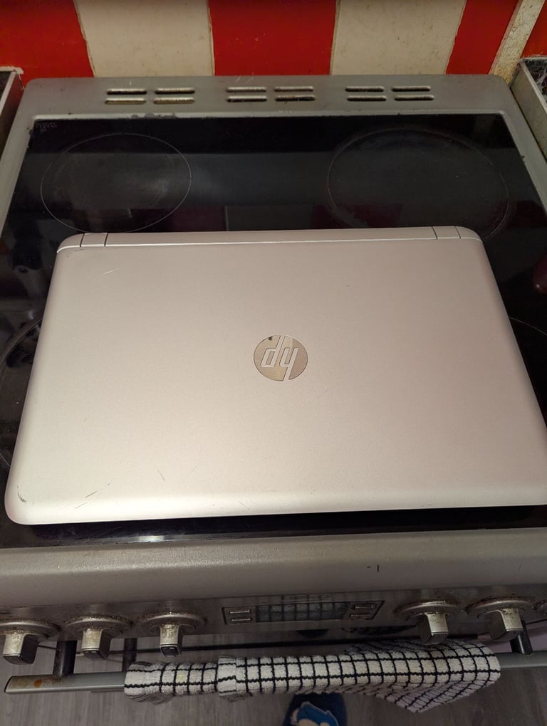 ⭐ Hp pavilion cheap laptop AMD A8-7th 16GB 256GB SSD Radeon R5 Windows 11 ⭐