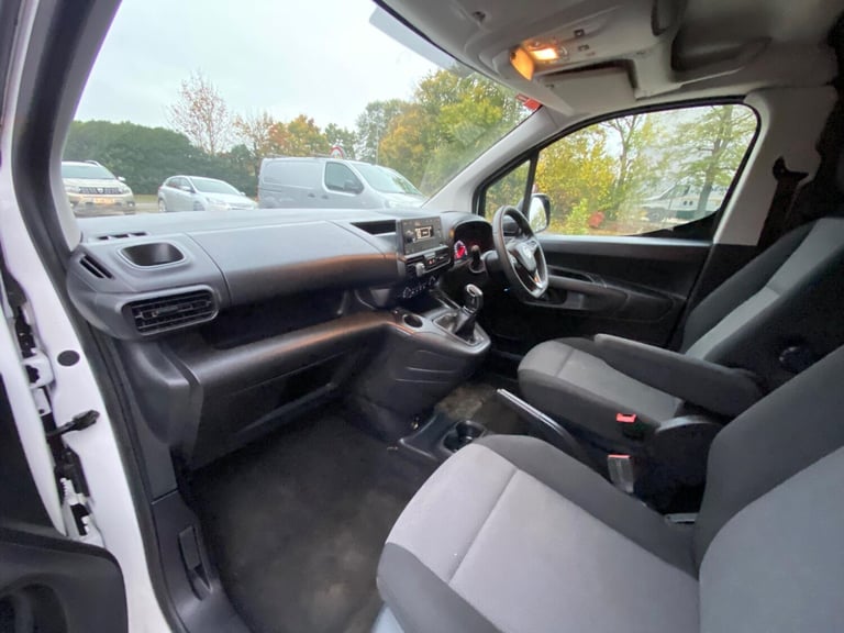 2020 Vauxhall Combo 1.6 Turbo D 2300 Sportive L1 H1 Euro 6 (s/s) 4dr PANEL VAN Diesel Manual