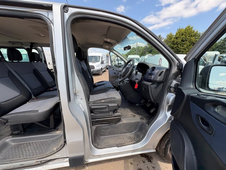 2018 Vauxhall Vivaro Vivaro  Combi CDTi S/S Minibus DIESEL Manual