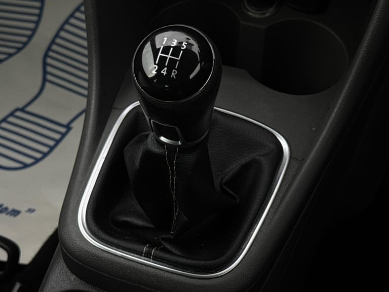 2015 Volkswagen Polo 1.0 BlueMotion Tech SE Design Euro 6 (s/s) 3dr HATCHBACK Petrol Manual