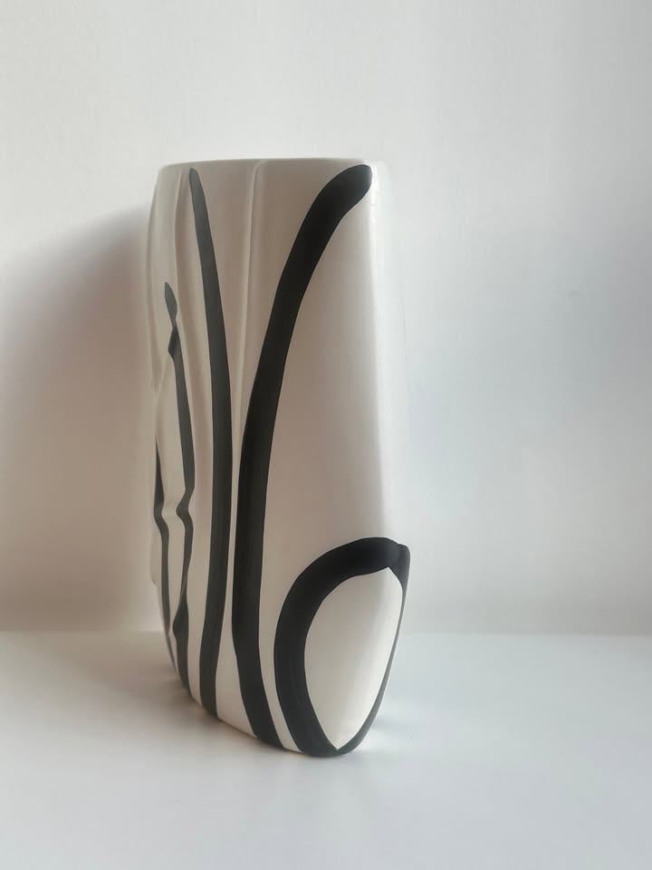 Ceramic Reed Vase – Black & White Striped Design