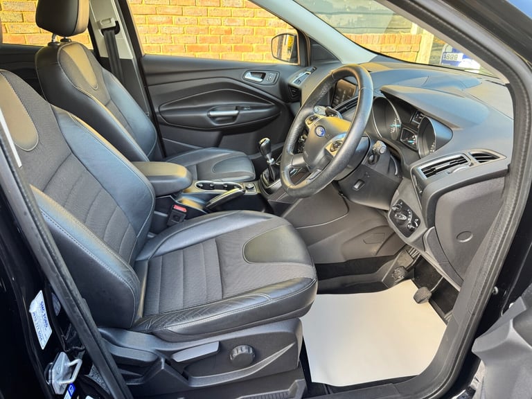 2016 FORD KUGA TITANIUM 1.5 PETROL ECO BOOST SUV MANUAL + 10 FORD SERVICES 