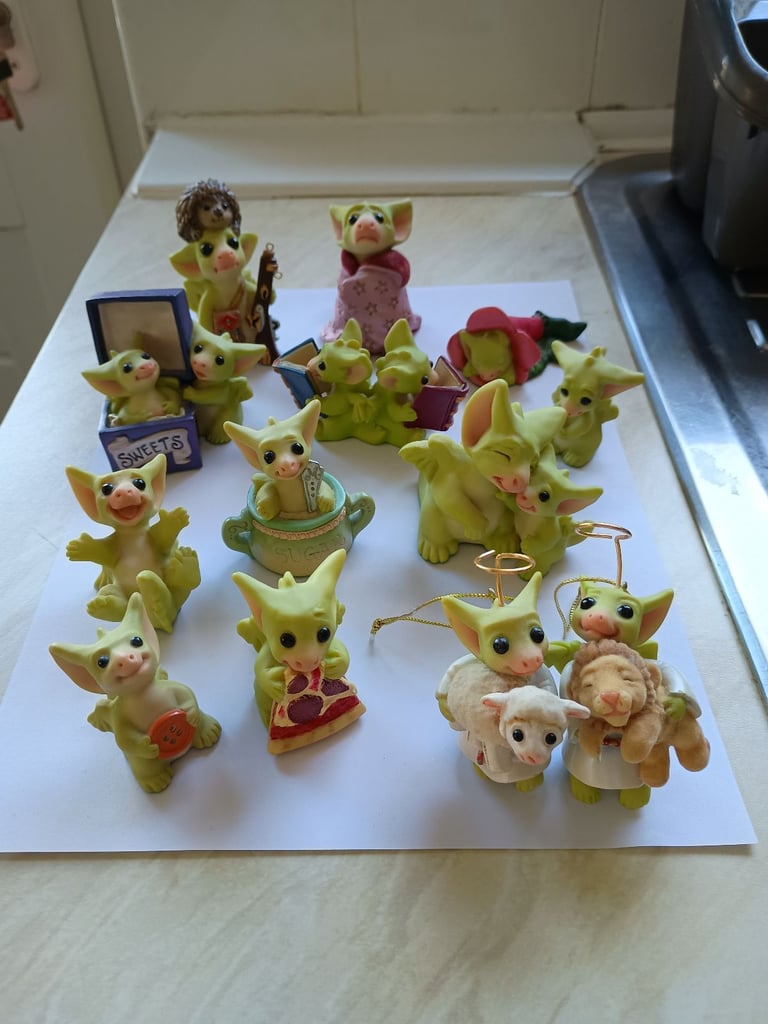 Large collection of Dragons. All very cute!!