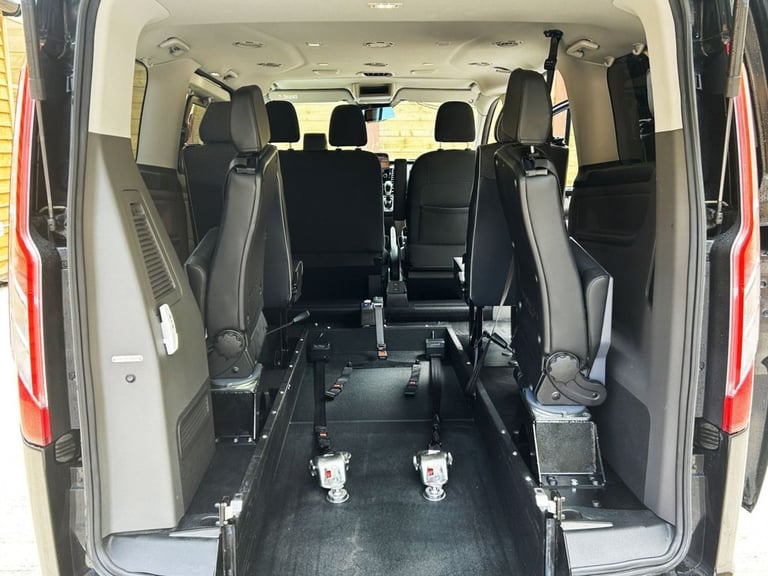 2020 Ford Tourneo Custom 2.0 EcoBlue 130ps L/R 8 Seater Titanium Auto MPV DIESEL Automatic