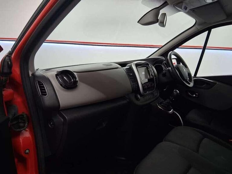 2019 Renault Trafic 1.6 dCi 27 Sport Nav WAV Double Cab 5dr MPV Diesel Manual