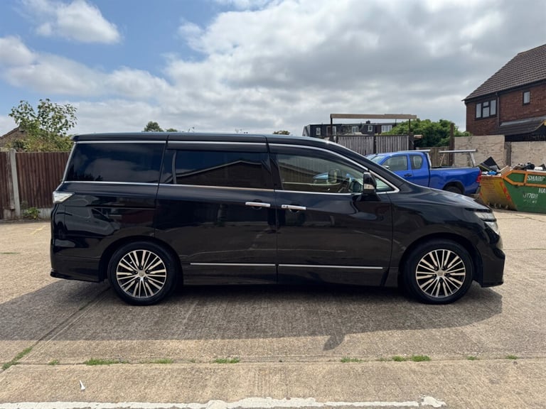 2019 Nissan Elgrand NISSAN ELGRAND HIGHWAYSTAR S 2.5L PETROL 8 SEATER 4WD AUTO, ULEZ, 69-19, FR M...