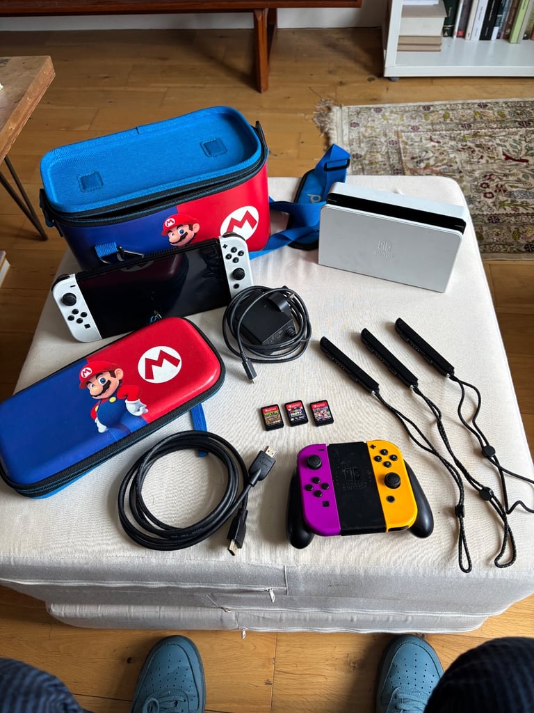image for Nintendo Switch Oled (bundle)