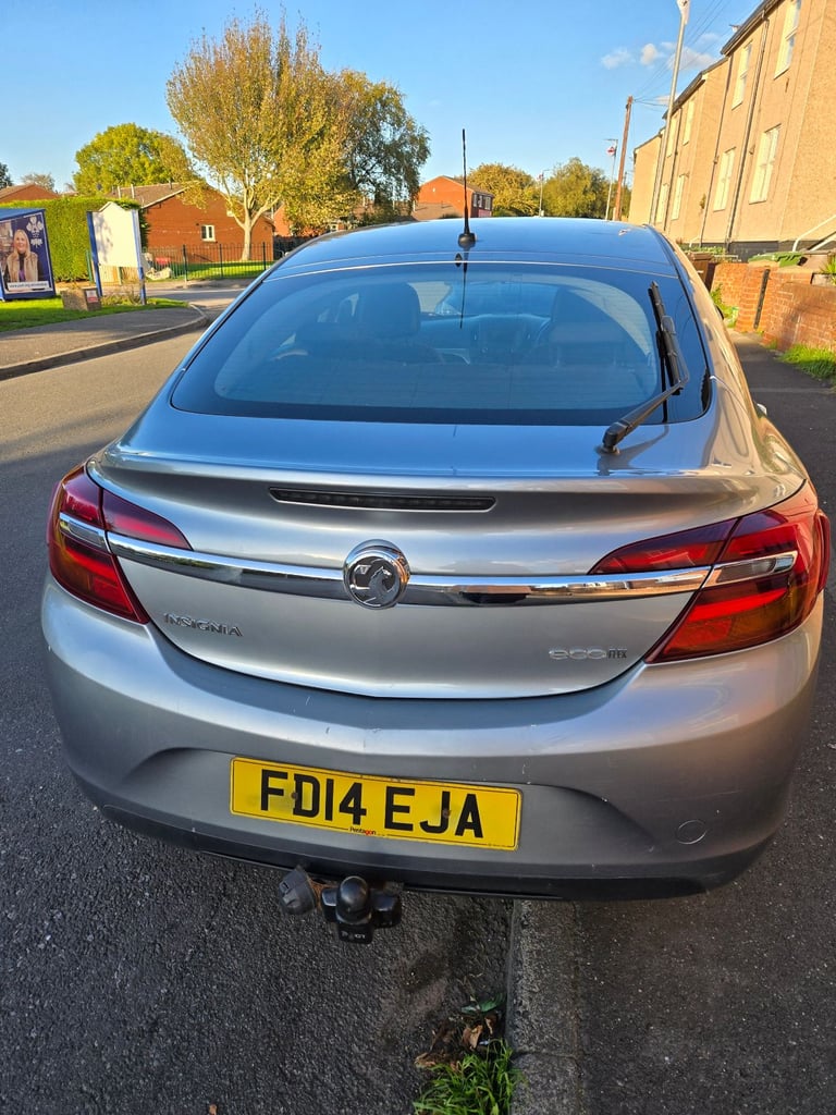 Vauxhall, INSIGNIA, Hatchback, 2014, Manual, 1956 (cc), 5 doors