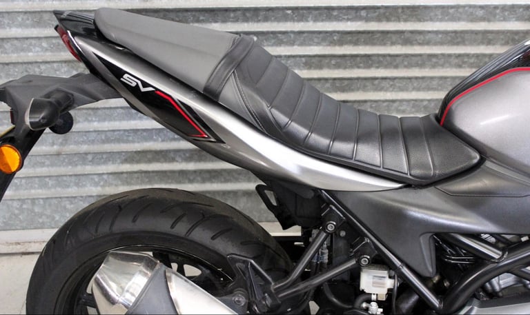 2018 68 SUZUKI SV 650 X XAU L8 SV650 GREY 18K HPI CLEAR NEW MOT JUST SERVICED