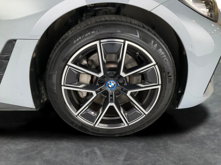 2022 BMW i4 40 83.9kWh M Sport Gran Coupe 5dr Electric Auto eDrive (340 ps) - HUD - CAR Hatchback...