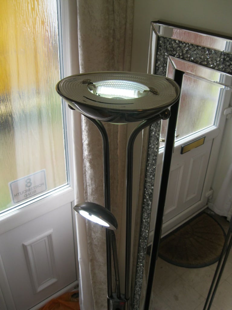 image for LED DIMMABLE UPLIGHTER AND LED SPOTLIGHT BLACK LEICESTER LE4