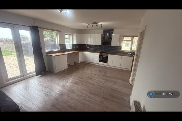 1 bedroom in Curf Terrace, Chatteris, PE16 (#1575806)