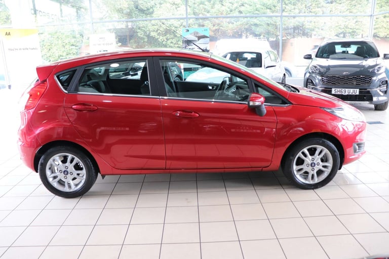 2016 Ford Fiesta 1.0 EcoBoost Zetec 5dr HATCHBACK PETROL Manual