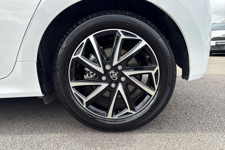 2023 Toyota Yaris 1.5 Hybrid Design 5dr CVT Hatchback Hybrid Automatic